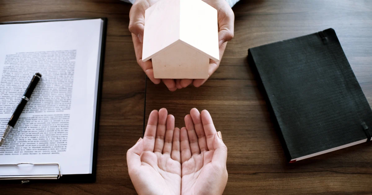 土地代標詐騙防範，房屋模型交付象徵不動產交易風險